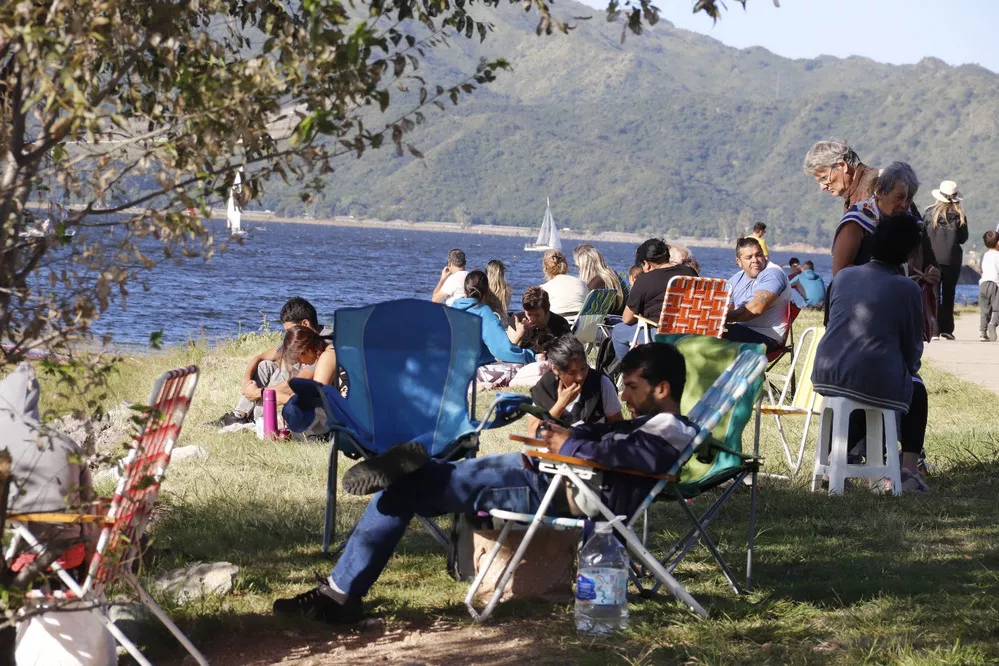 REGION OBJETIVO FOTO VILLA CARLOS PAZ FINDE CARNAVAL 1