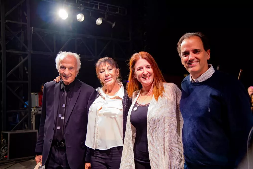 REGION OBJETIVO FOTO RIO CUARTO OTOÑO POLIFONICO FINAL GATA LLAMOSAS