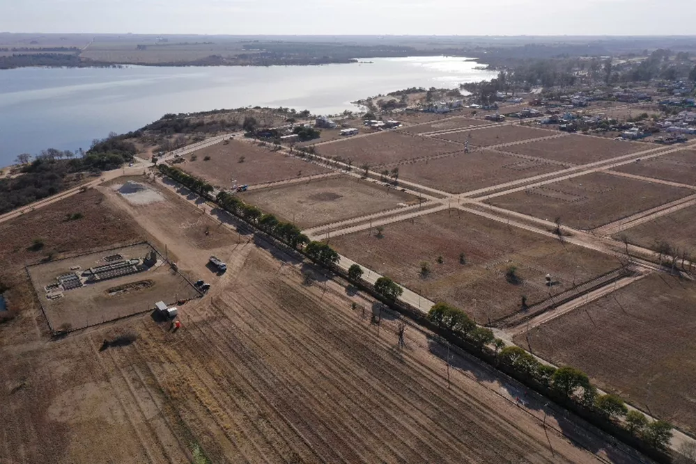 REGION OBJETIVO FOTO ALMAFUERTE SCHIARETTI PAVIMENTO 2