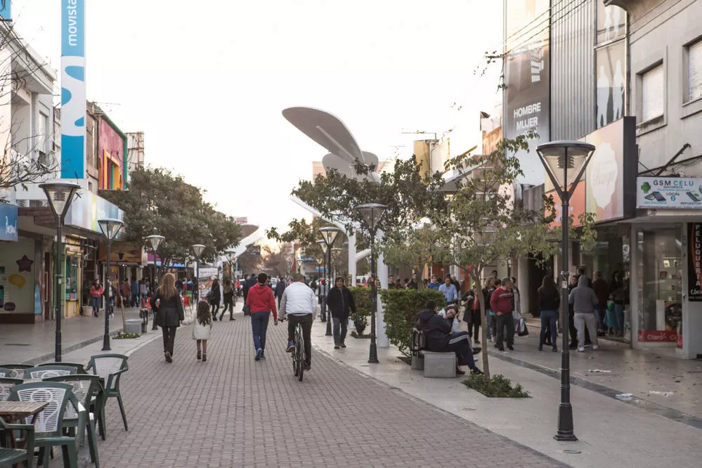 REGION OBJETIVO FOTO VILLA MARIA PEATONAL mundoempresas.com.ar