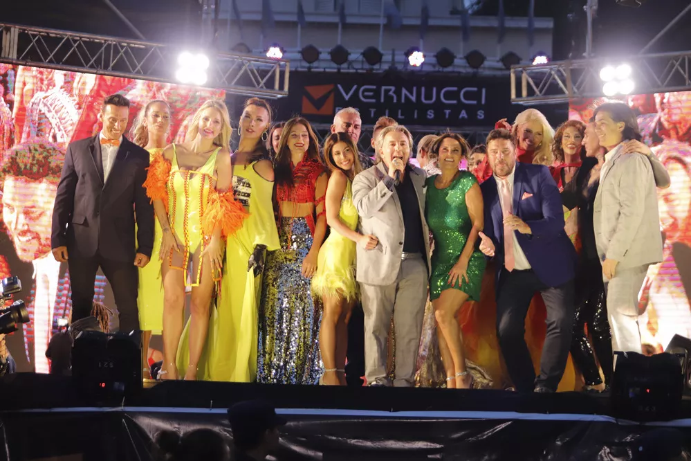 REGION OBJETIVO FOTO VILLA CARLOS PAZ DESFILE VERNUCCI 2023 2