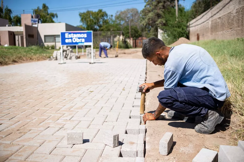 REGION OBJETIVO FOTO RIO CUARTO Recorrida Adoquinado Oeste (6)