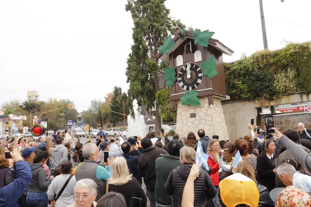 REGION OBJETIVO FOTO VILLA CARLOS PAZ RELOJ CU CÚ