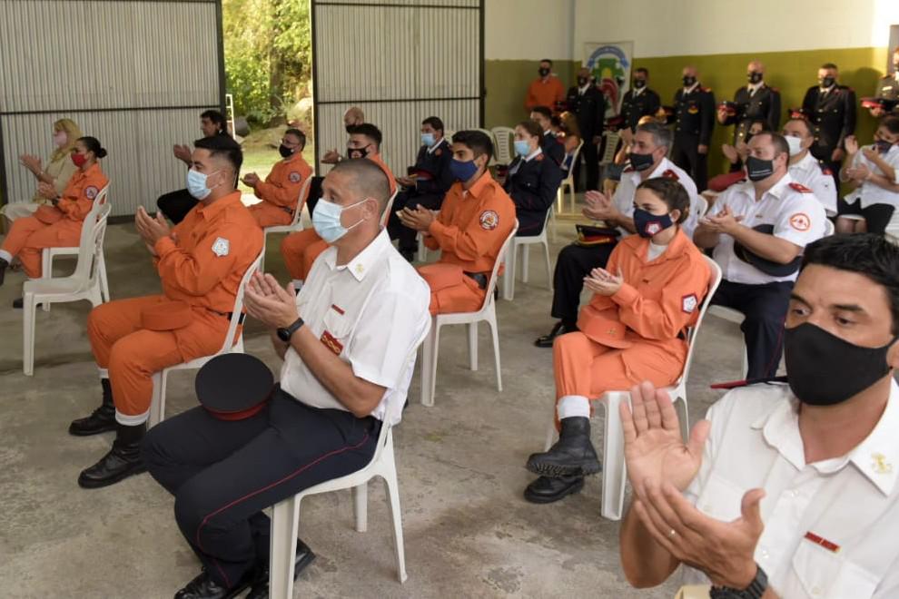 Bomberos voluntarios