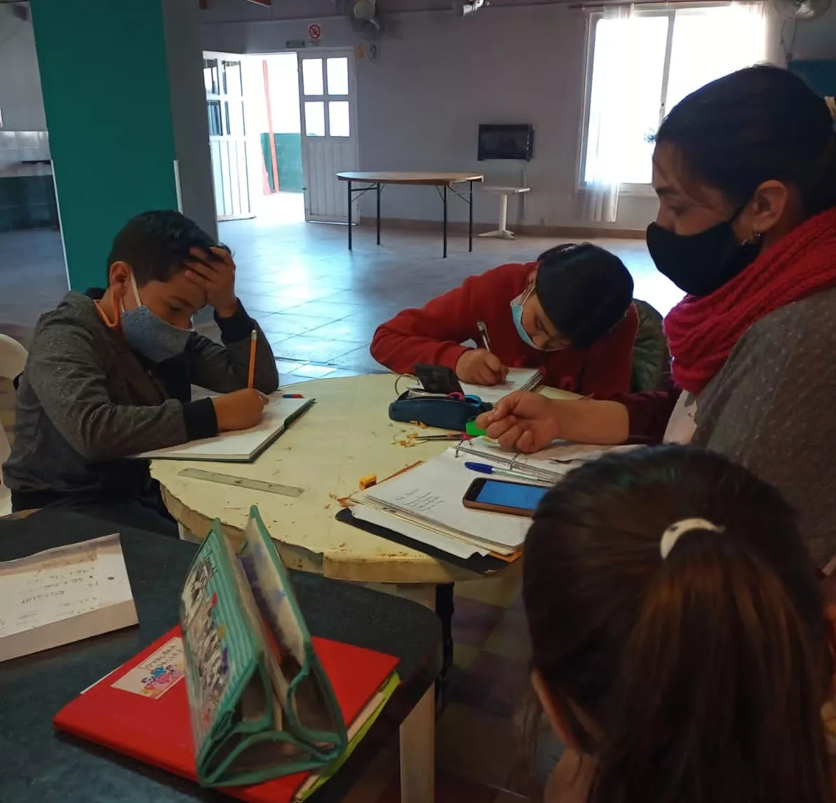 ayuda escolar Bell Ville