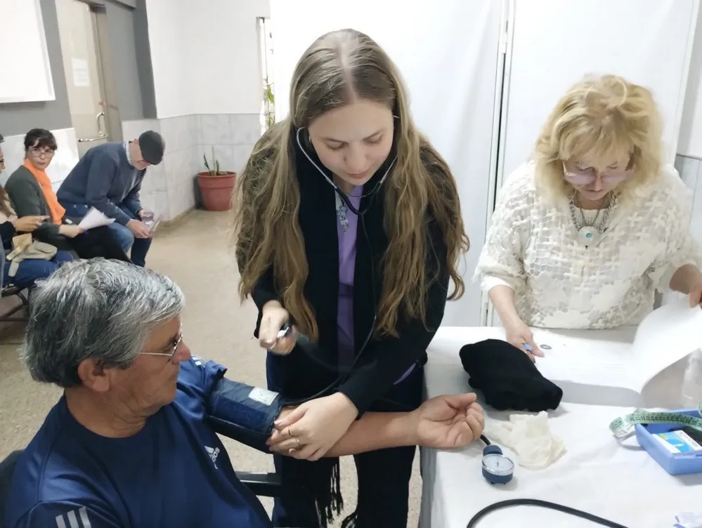 REGION OBJETIVO FOTO VILLA CARLOS PAZ  DIA DEL CORAZON 1