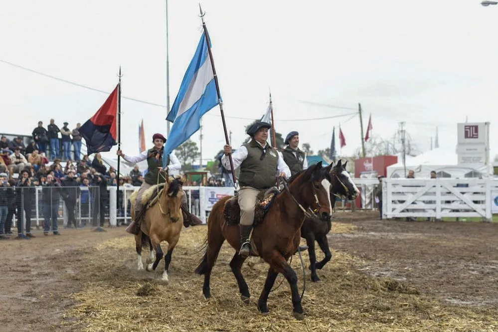 REGION OBJETIVO FOTO RIO CUARTO EXPO RURAL CIERRE 3