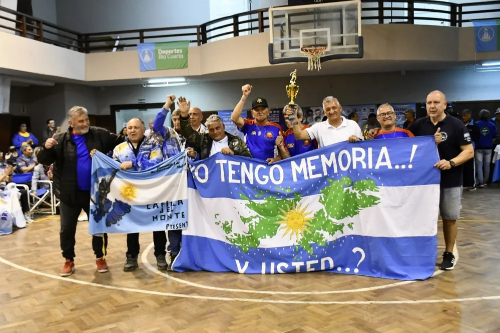 REGION OBJETIVO FOTO RIO CUARTO Cierre Olimpiadas Veteranos Malvinas (1)