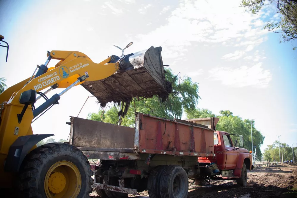 REGION OBJETIVO FOTO RIO CUARTO Limpieza del rio-4
