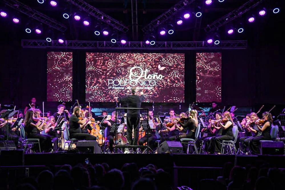 REGION OBJETIVO FOTO RIO CUARTO OTOÑO POLIFONICO 10