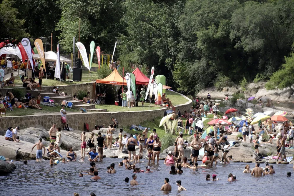 REGION OBJETIVO FOTO VILLA CARLOS PAZ FINDE 210124 2