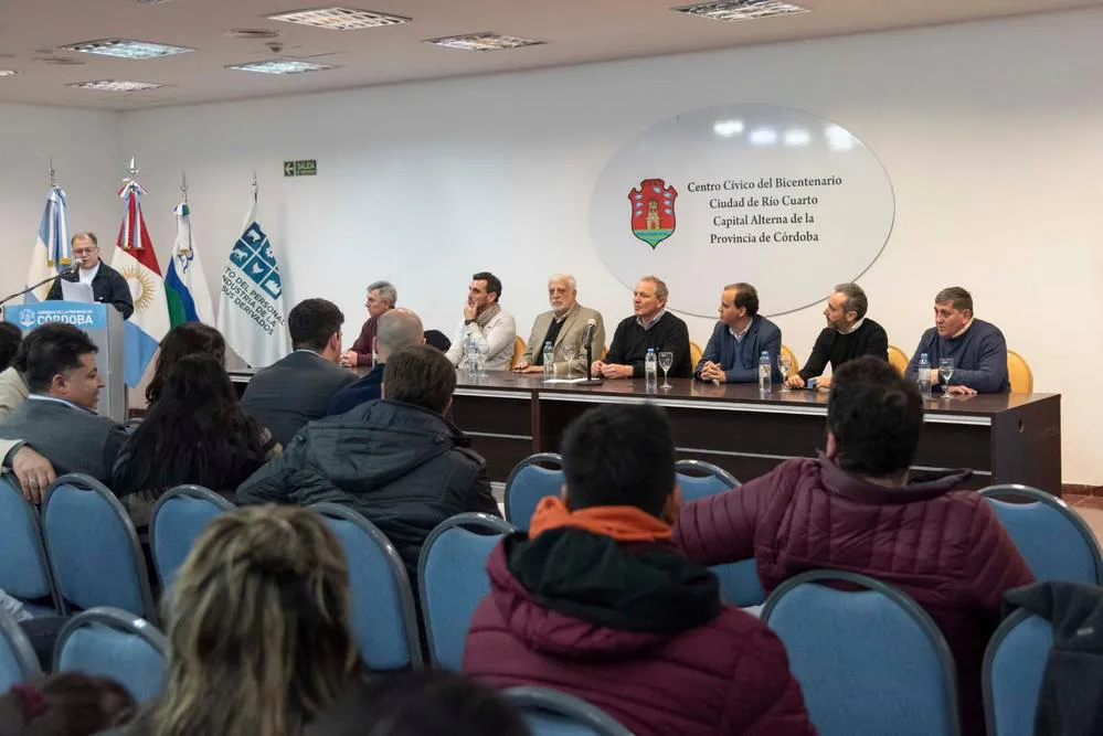REGION OBJETIVO FOTO RIO CUARTO ESCRITURAS FIRMA DE RIVAS
