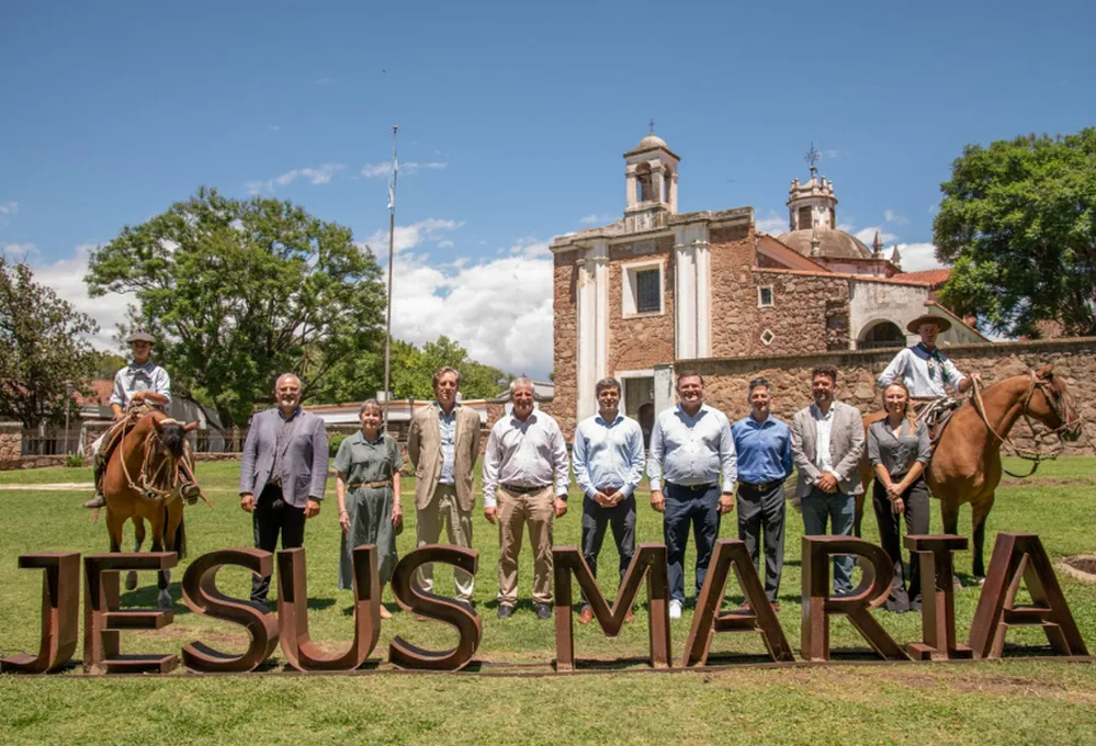 REGION OBJETIVO FOTO JESUS MARIA ANUNCIO CABALLO CRIOLLO CAMPEONES