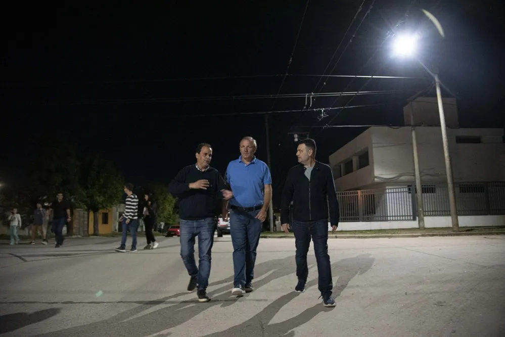 REGION OBJETIVO FOTO RIO CUARTO Luminarias LED Lomitas de Oro (1)