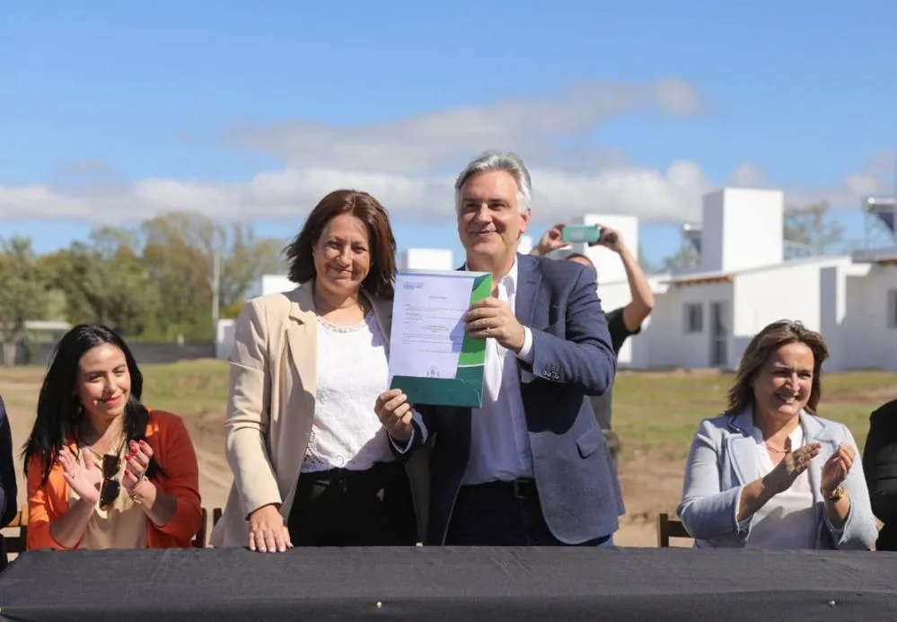 REGION OBJETIVO FOTO COLONIA CAROYA LLARYORA ANUNCIOS