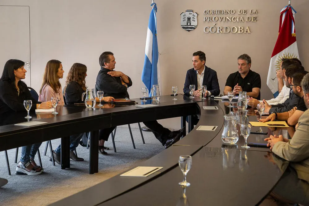 REGION OBJETIVO FOTO GOBIERNO Reunion-con-Intendentes-6502