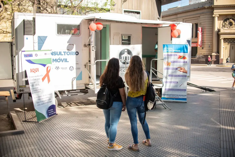 REGION OBJETIVO FOTO RIO CUARTO TESTEOS PLAZA ROCA VIH