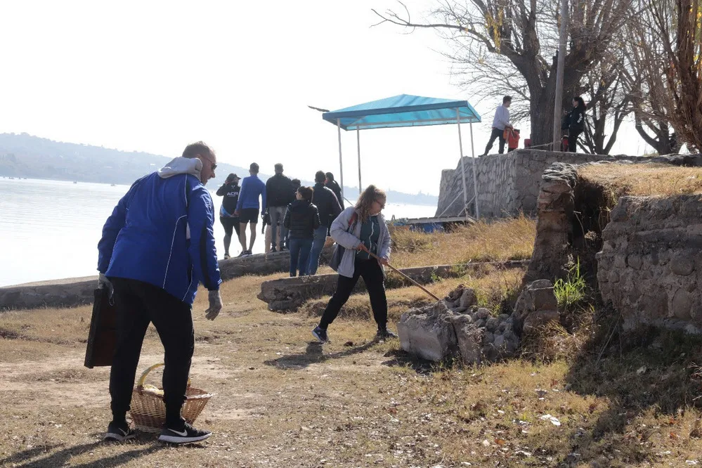 REGION OBJETIVO FOTO VILLA CARLOS PAZ LIMPIEZA DE COSTAS JULIO 2024 1