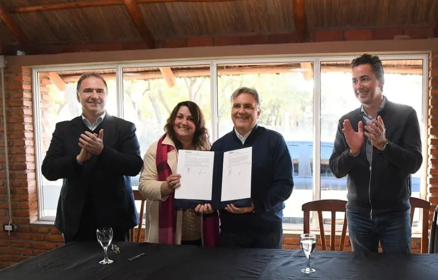 REGION OBJETIVO FOTO LA TORDILLA LLARYORA ANUNCIOS