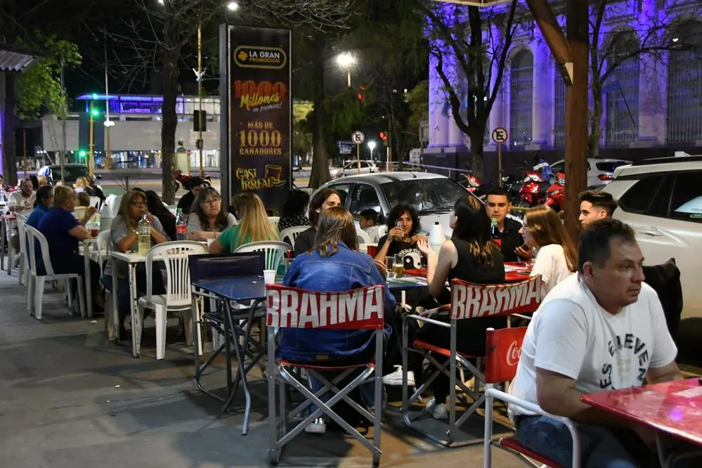 REGION OBJETIVO FOTO SAN FRANCISCO NOCHE PIZZAS Y EMPANADAS 1