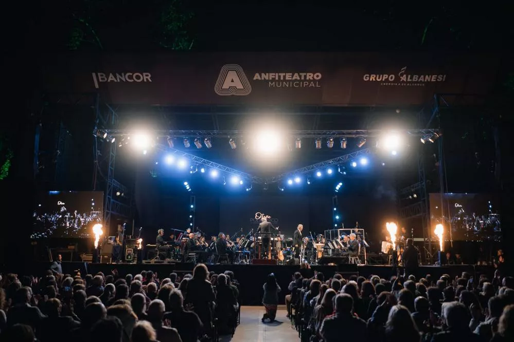 REGION OBJETIVO FOTO RIO CUARTO Jairo_y_Banda_Sinfónica_de_Córdoba_4