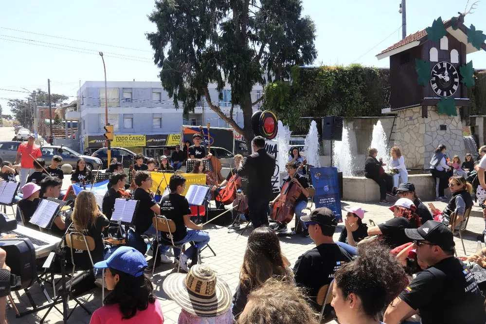 REGION OBJETIVO FOTO VILLA CARLOS PAZ FIN DE SEMANA 161023 1