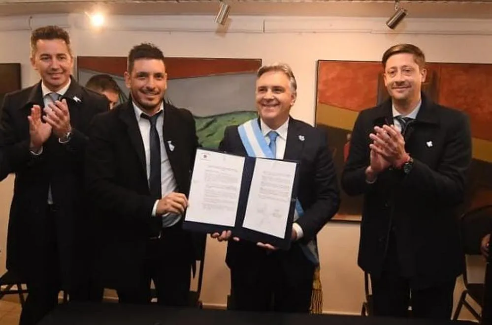 REGION OBJETIVO FOTO RIO TERCERO 9 DE JULIO LLARYORA ANUNCIOS