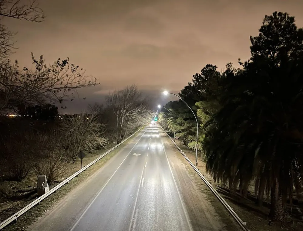 REGION OBJETIVO FOTO VILLA MARIA  luminarias sobre bulevar Colón 03