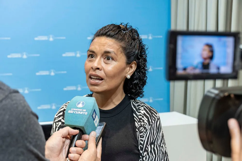 REGION OBJETIVO FOTO RIO CUARTO Ciclo Cantoras_1