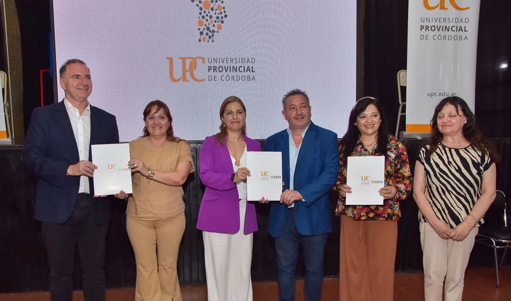REGION OBJETIVO FOTO DEAN FUNES ESCUELA NORMAL UPC