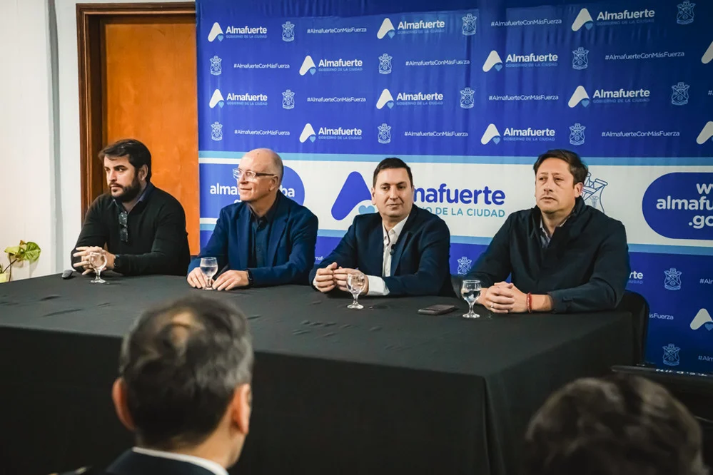 REGION OBJETIVO FOTO ALMAFUERTE OJOS EN ALERTA