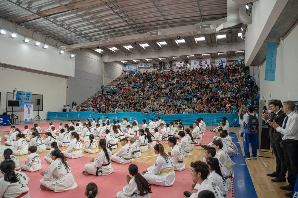 REGION OBJETIVO FOTO VILLA CARLOS PAZ FIN DE SEMANA 261123 3