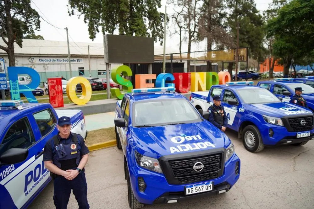 REGION OBJETIVO FOTO RIO SEGUNDO MOVILES POLICIALES ENTREGA