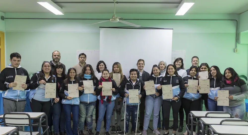 REGION OBJETIVO FOTO BELL VILLE CARNÉ DE MANIPULADOR DE ALIMENTOS IPET 87