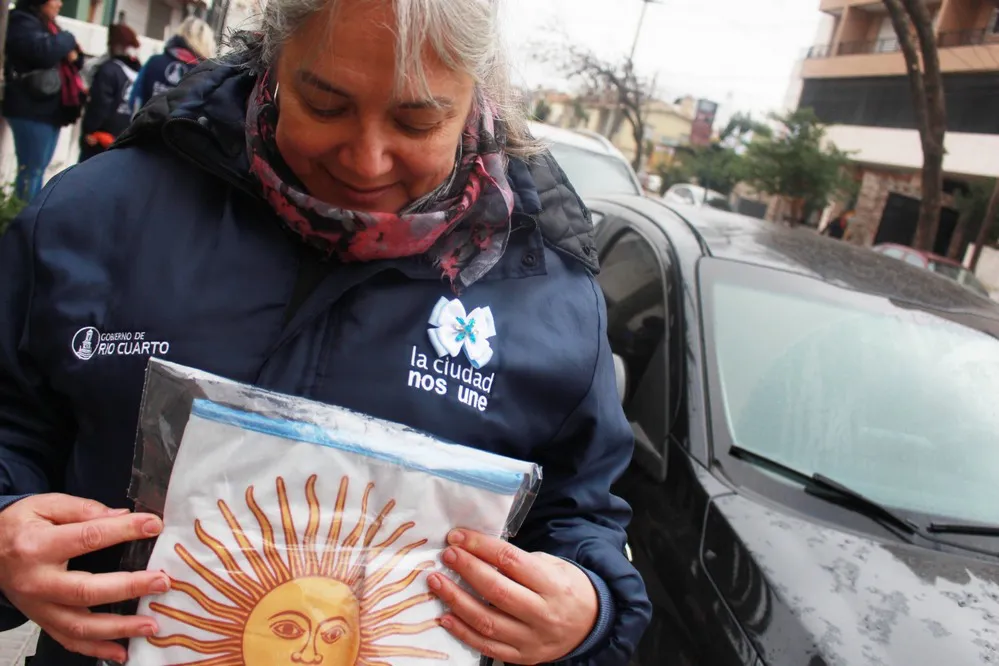 REGION OBJETIVO FOTO RIO CUARTO Preparativos 25 de Mayo (1)