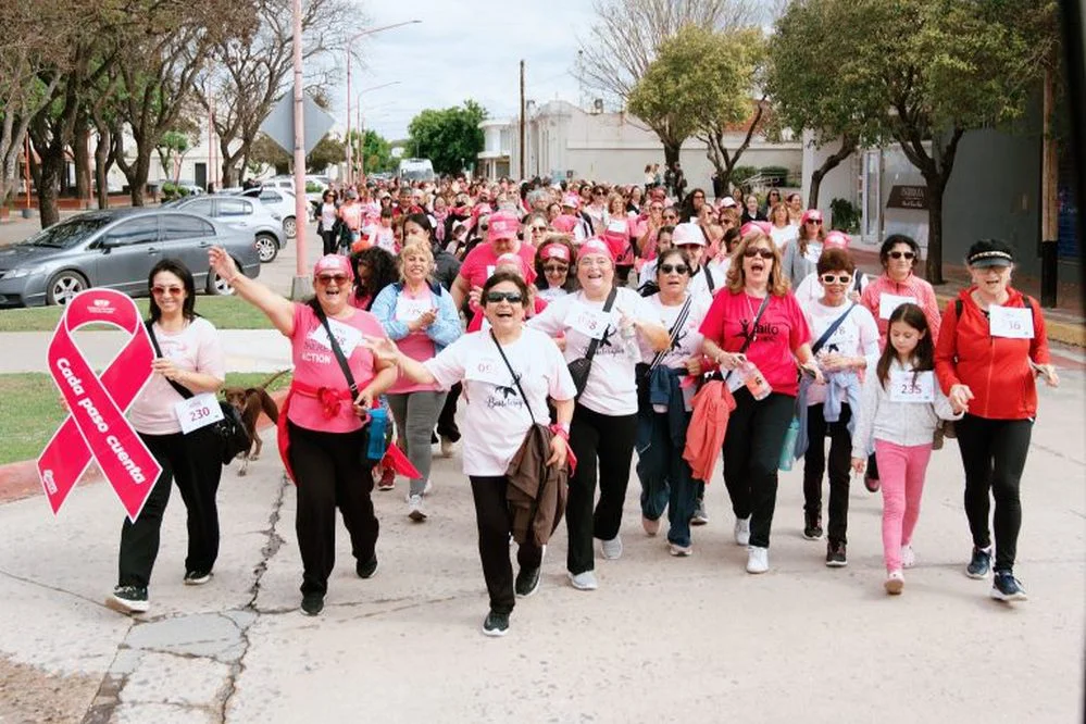 REGION OBJETIVO FOTO ARROYITO CAMINATA ROSA 2026