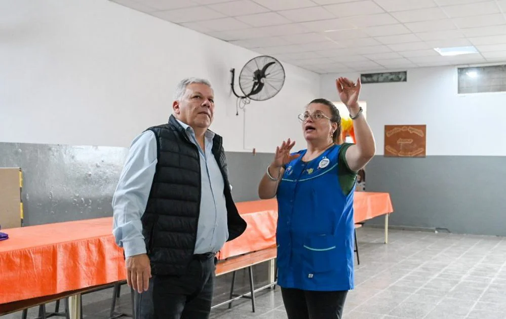 REGION OBJETIVO FOTO ARROYITO ESCUELA DEAN FUNES OBRAS