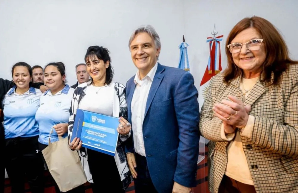 REGION OBJETIVO FOTO SEEBER ANUNCIOS LLARYORA