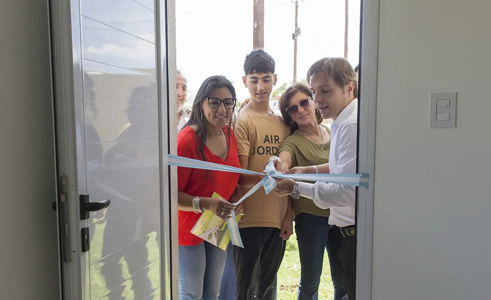 REGION OBJETIVO FOTO BELL VILLE ENTREGA VIVIENDA PROCOOMUVI DICIEMBRE 2024