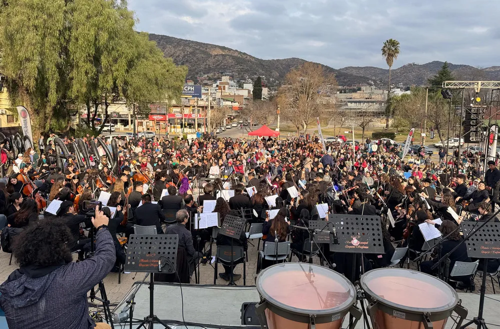 REGION OBJETIVO FOTO VILLA CARLOS PAZ FINDE 170825 5