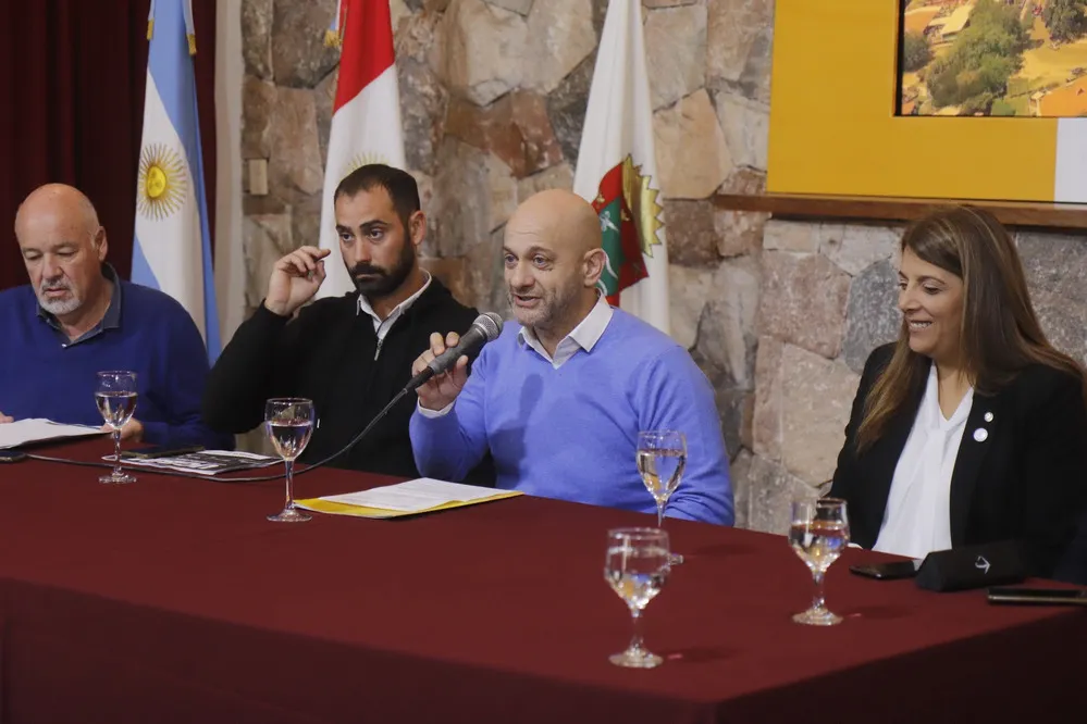 REGION OBJETIVO FOTO VILLA CARLOS PAZ  UGMYB OESTE 1