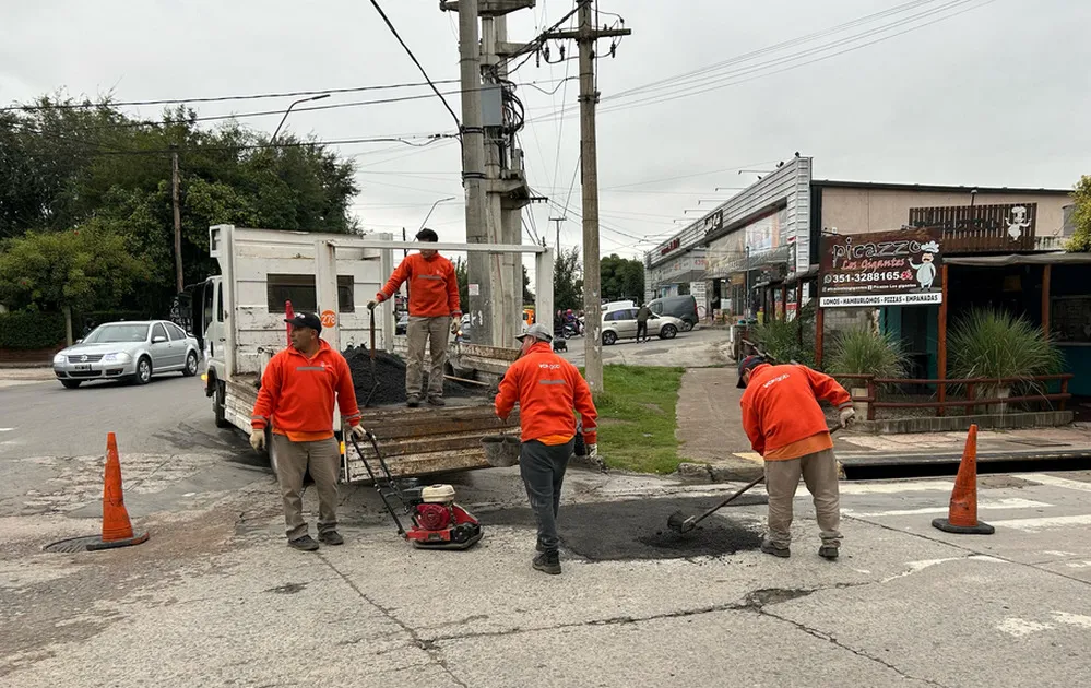 REGION OBJETIVO FOTO VILLA CARLOS PAZ BACHEO AVENIDA PERON