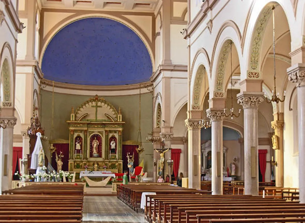 REGION OBJETIVO FOTO VIGNAUD Interior Basilica