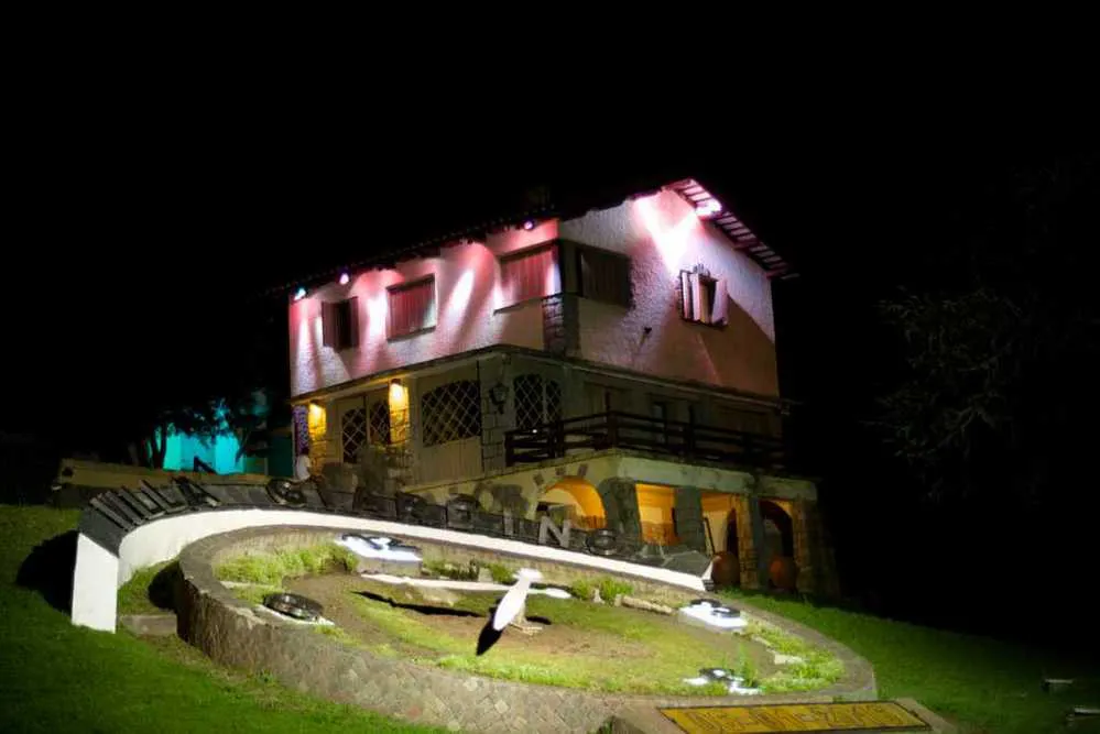 REGION OBJETIVO FOTO VILLA GIARDINO CARRERA NOCTURNA