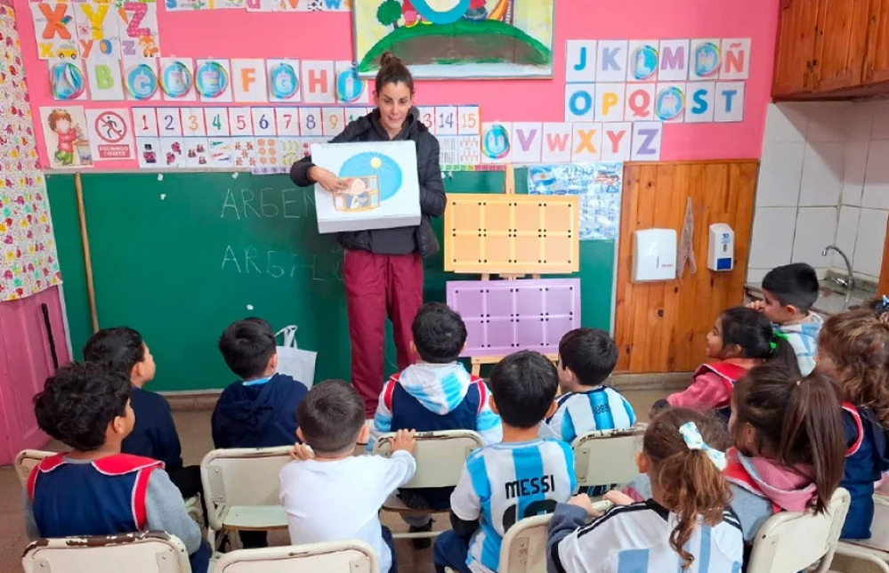 REGION OBJETIVO FOTO DEAN FUNES TALLER SALUD BUCAL