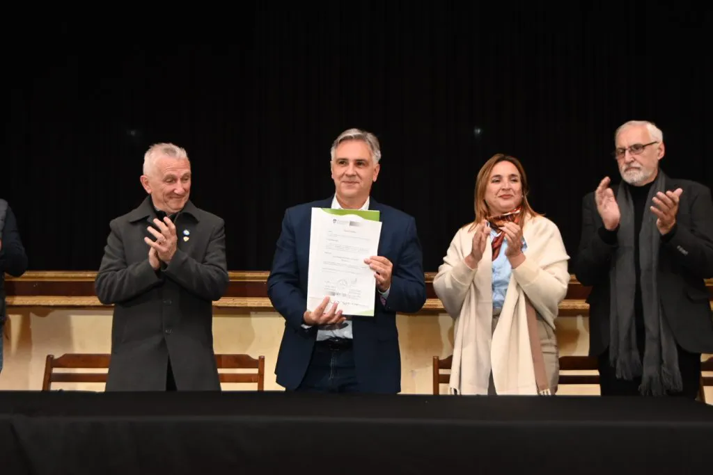 REGION OBJETIVO FOTO DEVOTO LLARYORA CLOACAS