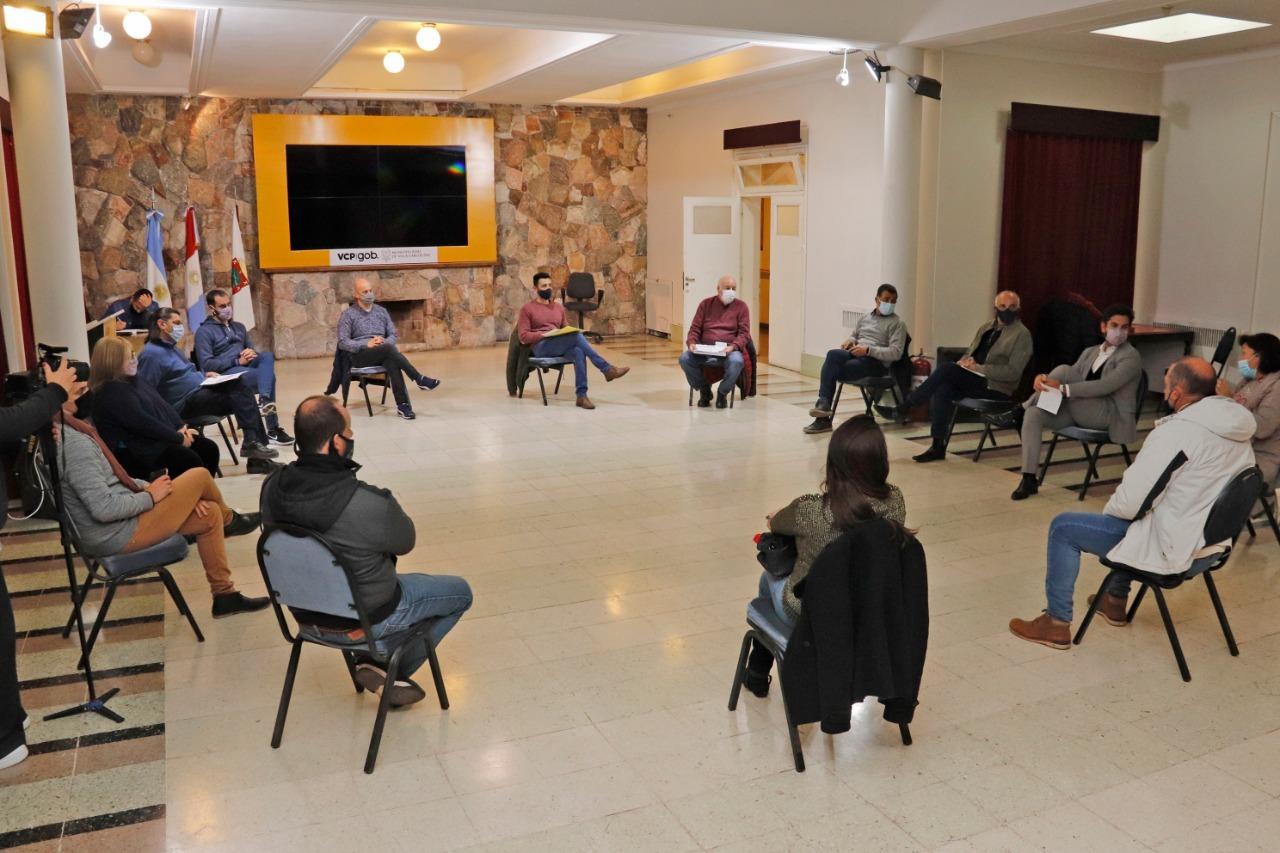 REGION OBJETIVO FOTO VILLA CARLOS PAZ REUNION VECINALES 1