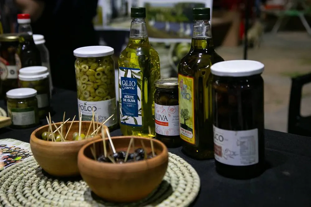 REGION OBJETIVO FOTO CRUZ DEL EJE FIESTA NACIONAL DEL OLIVO PRODUCTOS