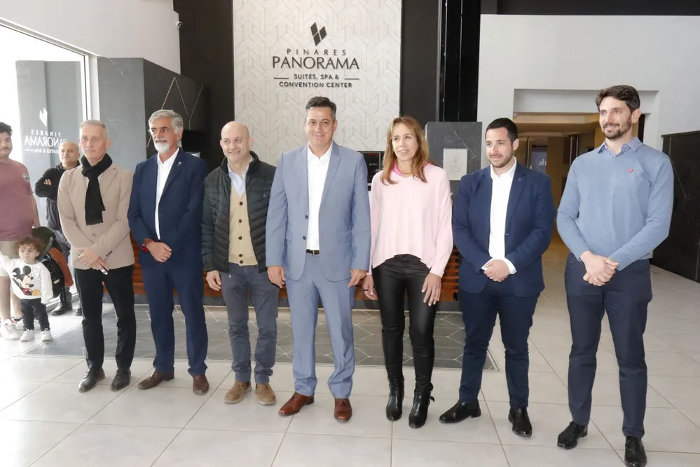 REGION OBJETIVO FOTO VILLA CARLOS PAZ ENCUENTRO HOTELES