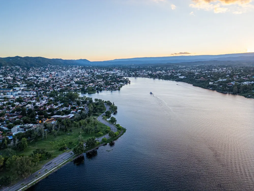 FOTO VILLA CARLOS PAZ TEMPORADA 2025 CIUDAD 5